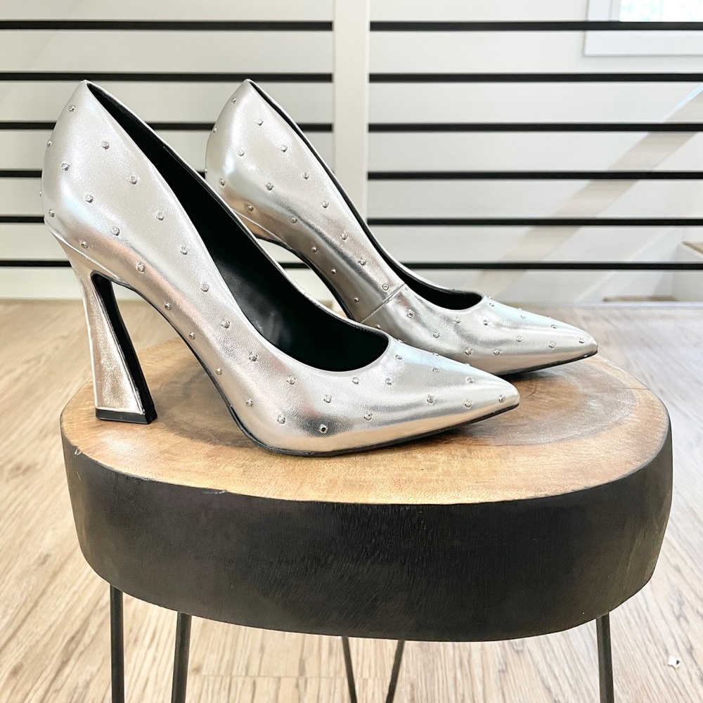 Nine West metallic silver retro pointed toe studded heels
